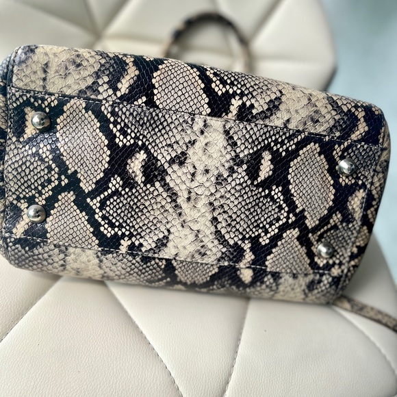 Valentino Handbag - Authentic Designer Purse - Python Bravia Tote Crossbody - Picture 5 of 16